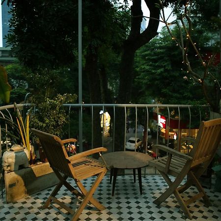 The First Ba Trieu Ha Noi Bed & Breakfast Hanoi Eksteriør bilde