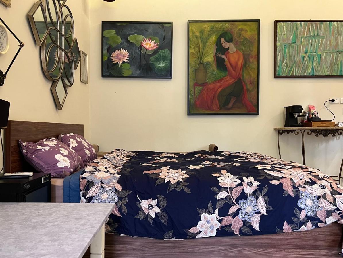 The First Ba Trieu Ha Noi Bed & Breakfast Hanoi Eksteriør bilde