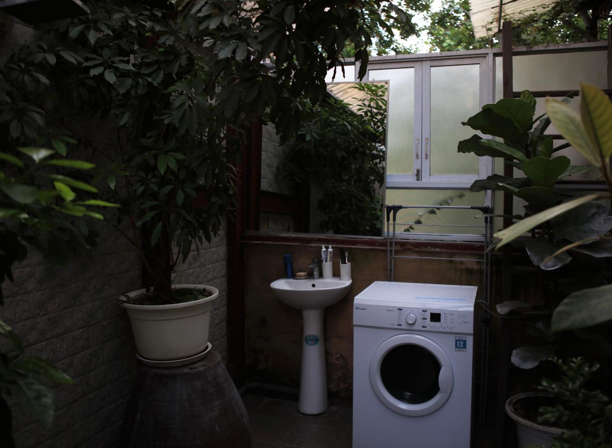 The First Ba Trieu Ha Noi Bed & Breakfast Hanoi Eksteriør bilde